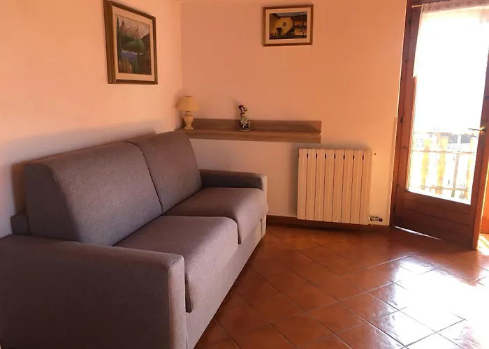 Laura 브렌조네 술 가르다